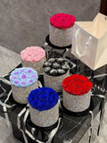 Customized fresh-keeping rose hug bucket gift commercial relatives and girlfriend bouquet